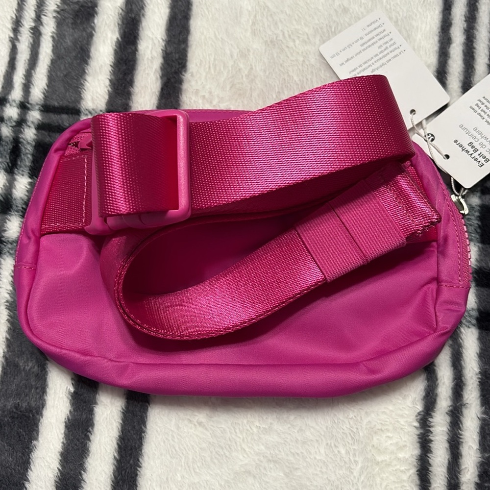 Lululemon sonic pink belt bag - Picture 3 of 4
